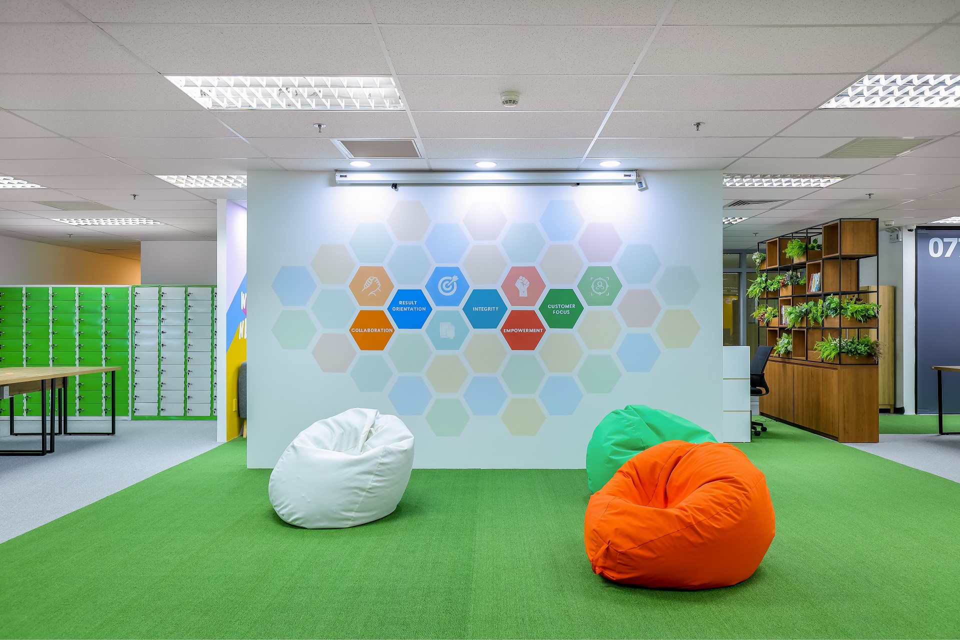 Chụp ảnh văn phòng Saigon Technology Đà Nẵng