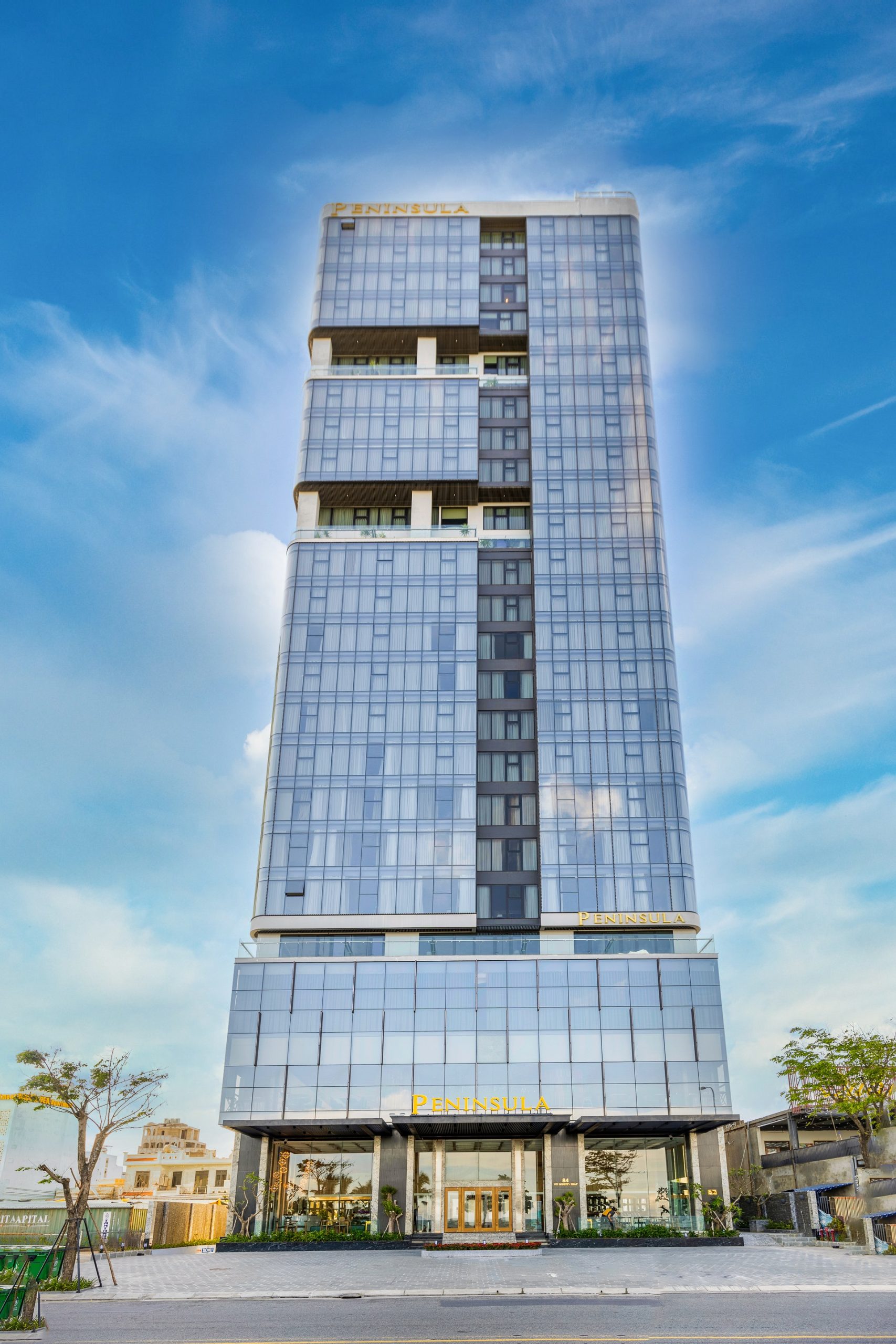 Chụp ảnh khách sạn Peninsula Đà Nẵng 01