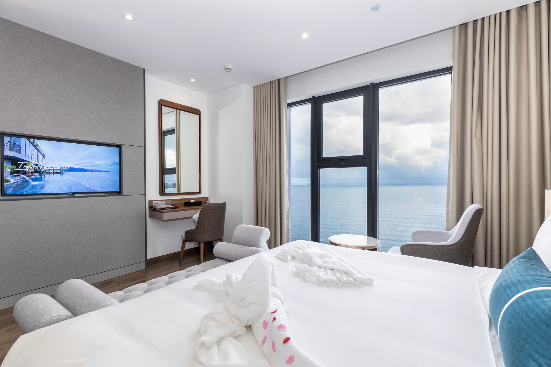 Chụp ảnh khách sạn Peninsula Đà Nẵng 05