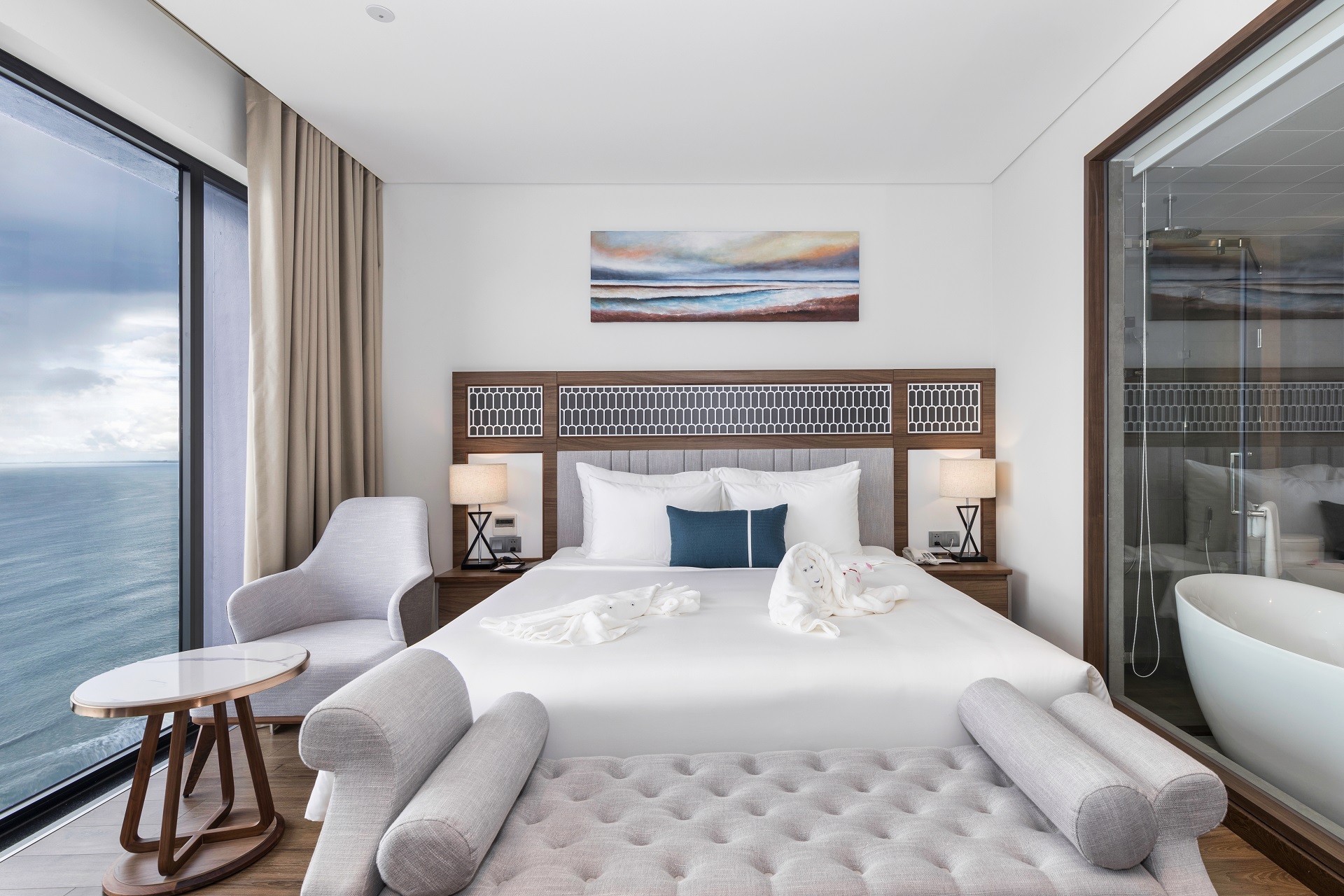 Chụp ảnh khách sạn Peninsula Đà Nẵng 01