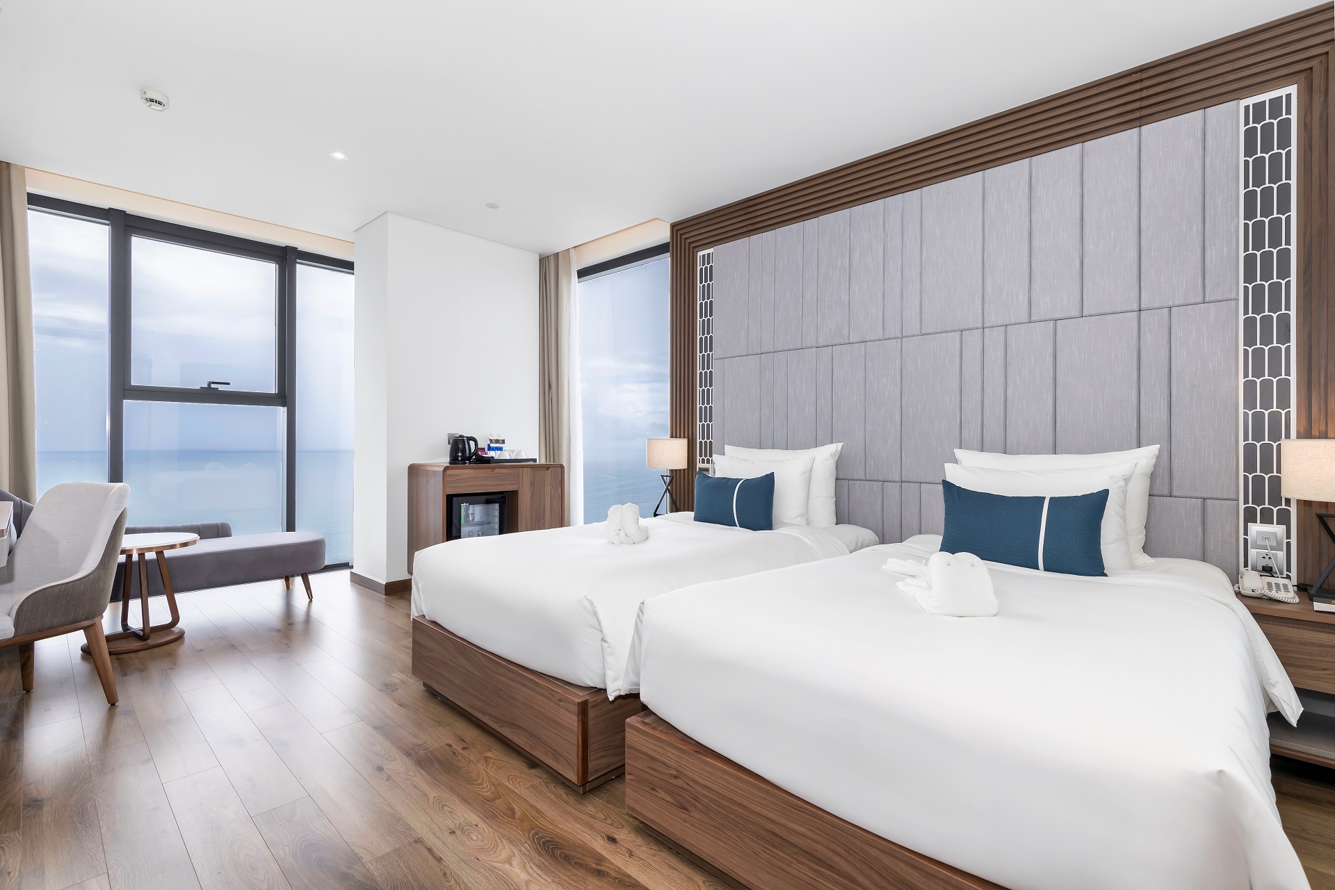 Chụp ảnh khách sạn Peninsula Đà Nẵng 07