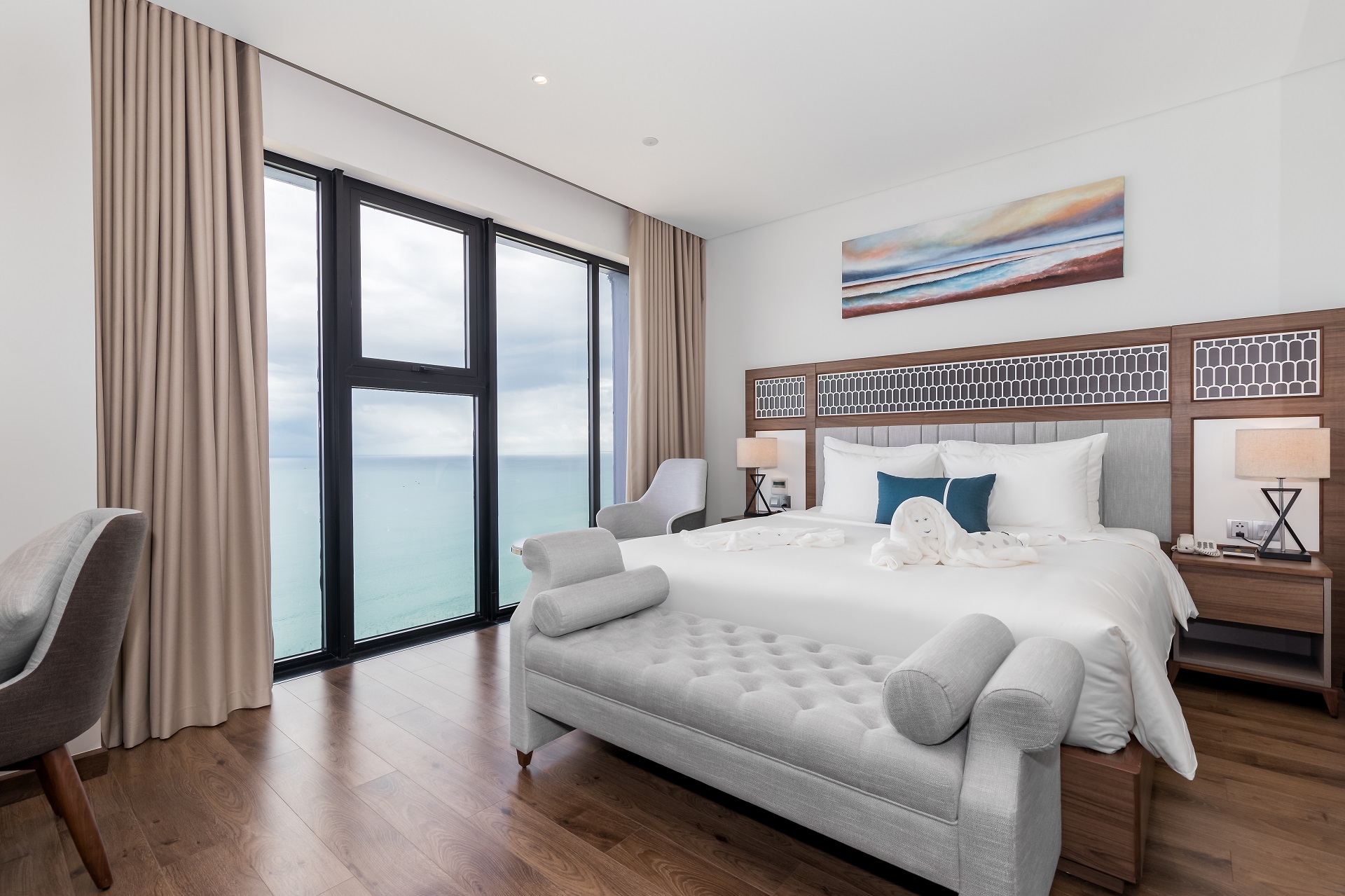 Chụp ảnh khách sạn Peninsula Đà Nẵng 08